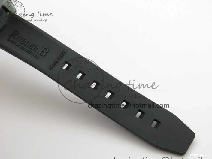 0109 Submariner 40mm Black Ceramic 5GF Best Edition Cream Dial on Black Rubber Strap SA Neat 2470